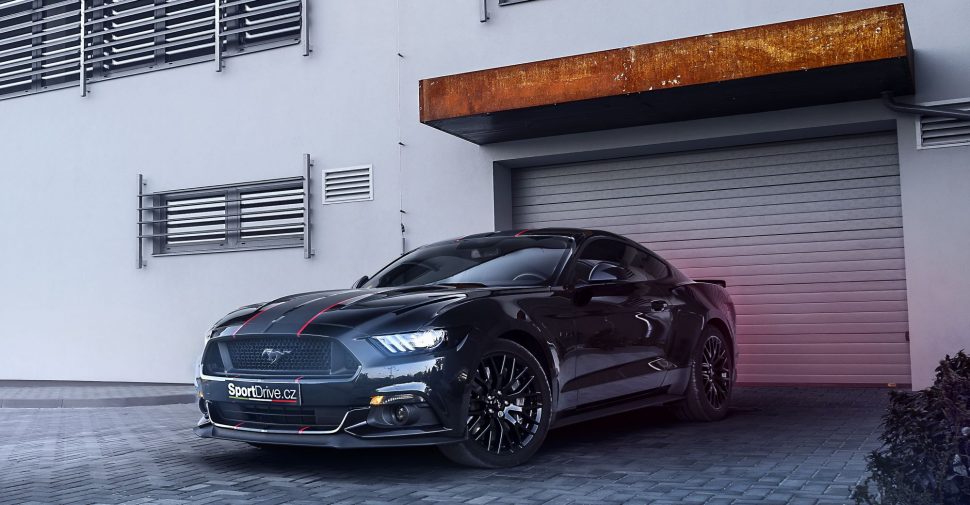 Ford Mustang GT na výstavě Escape6 Prague Car Festival