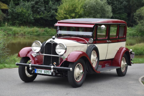 Auburn 8-90 (1929) na Glasurit Classic Expo